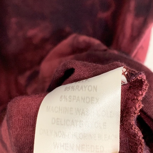 Ava James Burgundy Tie-Dye Top - Picture 6 of 7